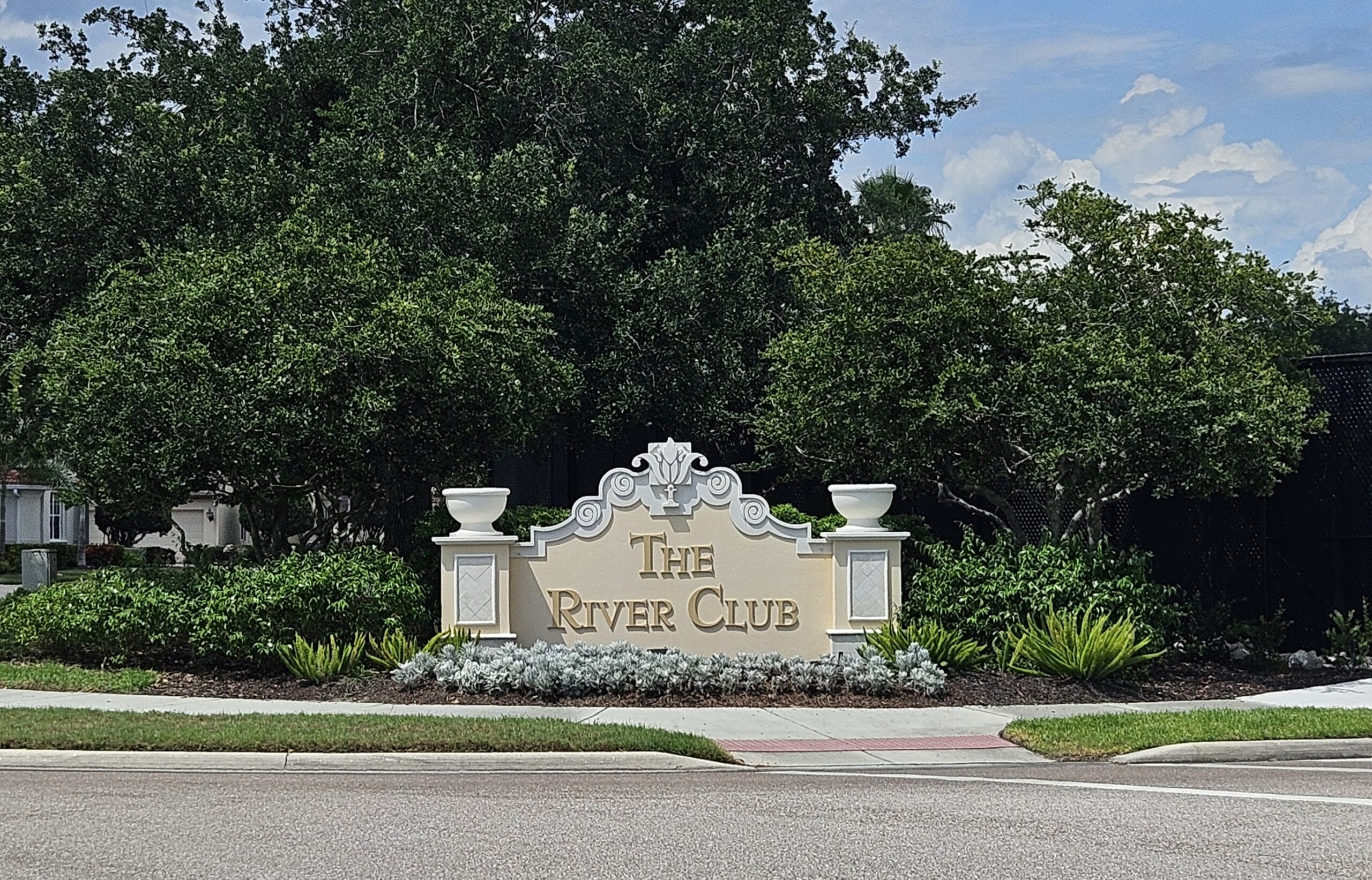 image of river club sign Venice, FL